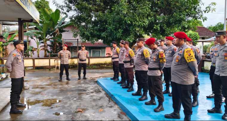Optimalisasi Keamanan Pilkada: Polres Sekadau Kawal Ketat Dokumen Hasil Pleno Menuju KPU Provinsi Kalbar