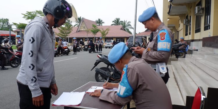 Bid Propam Polda Kalbar Laksanakan Gaktibplin Terhadap Personil Polda Kalbar