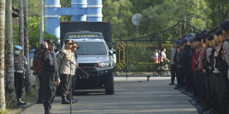 Polda Kalbar Amankan Kegiatan Rapat Pleno Terbuka Rekapitulasi Perolehan Suara di Tingkat Provinsi Pemilihan Gubernur dan Wakil Gubernur Kalbar Tahun 2024