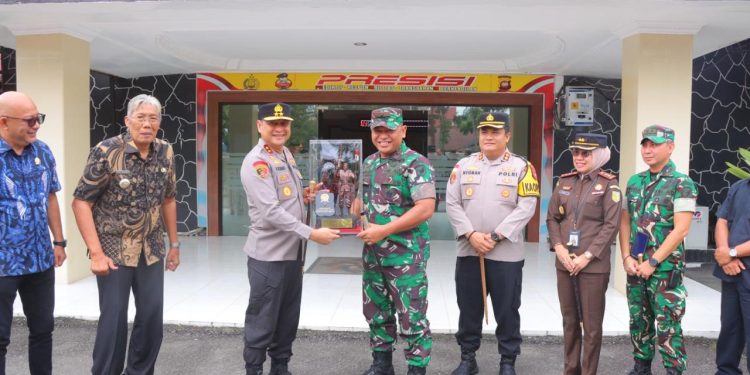 Kunjungan Kerja di Polres Sintang, Kapolda Kalbar Berikan Penekanan Kepada Personel