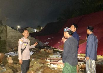 Cuaca Ekstrem Sebabkan Bangunan Ponpes Al-Mansyur Islamic Ambruk