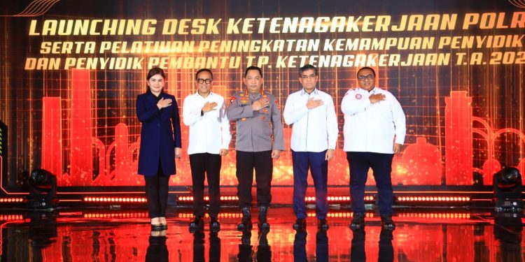 Kapolri Resmikan Desk Ketenagakerjaan Demi Beri Jaminan Perlindungan Kaum Buruh