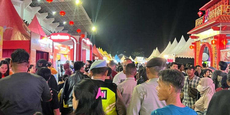 Pengamanan Ketat Mengawal Pentas Seni Budaya dan Expo UMKM Imlek 2576 di Singkawang