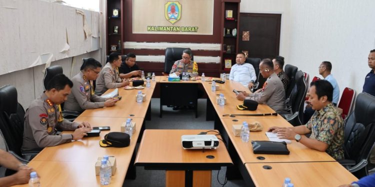 Waka Polda Kalbar Mengecek Perkembangan Ketahanan Pangan di Kabupaten Melawi