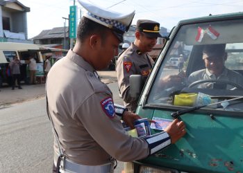 Hari Kedua Pelaksanaan Operasi Keselamatan Kapuas 2025, Polres Ketapang Ajak Warga Terapkan Ketertiban Dan Kepatuhan Di Jalan Raya