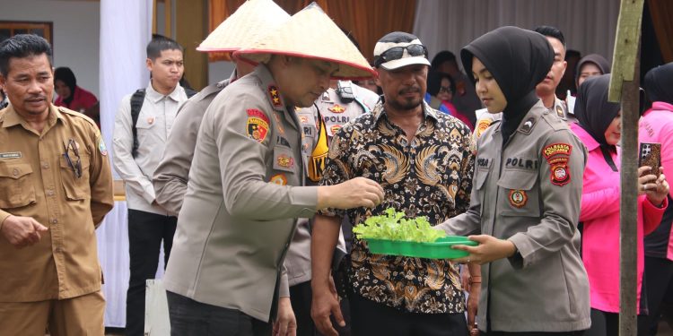 Polda Kalbar Launching Program Pekarangan Pangan Bergizi (P2B)