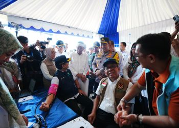 Tinjau Rest Area KM 57, Kapolri Pastikan Kelancaran dan Pelayanan Masyarakat saat Arus Mudik