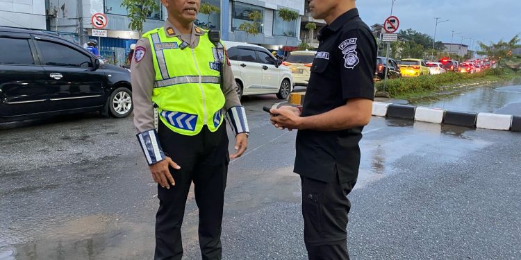 Puncak Arus Balik Mudik Lebaran Idul Fitri 1446 H, Polda Kalbar Laksanakan Pengamanan Pada Jalur Padat Lalu-lintas