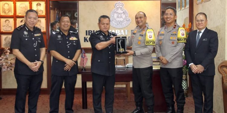 Kapolda Kalbar dan Kepolisian Sarawak Malaysia Sepakat Perkuat Kerja Sama Tangani Kejahatan Lintas Batas Negara
