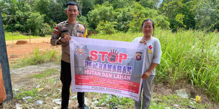 Cegah Karhutla, Polsek Parindu Gencarkan Himbauan Langsung kepada Masyarakat