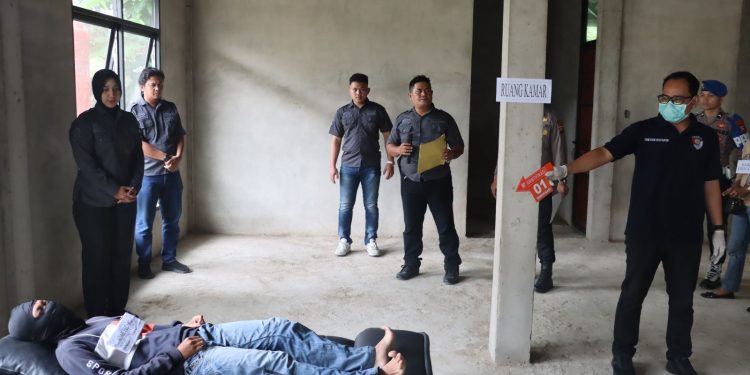 Reskrim Polres Sambas Gelar Rekontruksi “Pengungkapan Kasus Tragis di Tangaran Seorang Ibu Kandung Diduga Hilangkan Nyawa Bayi”