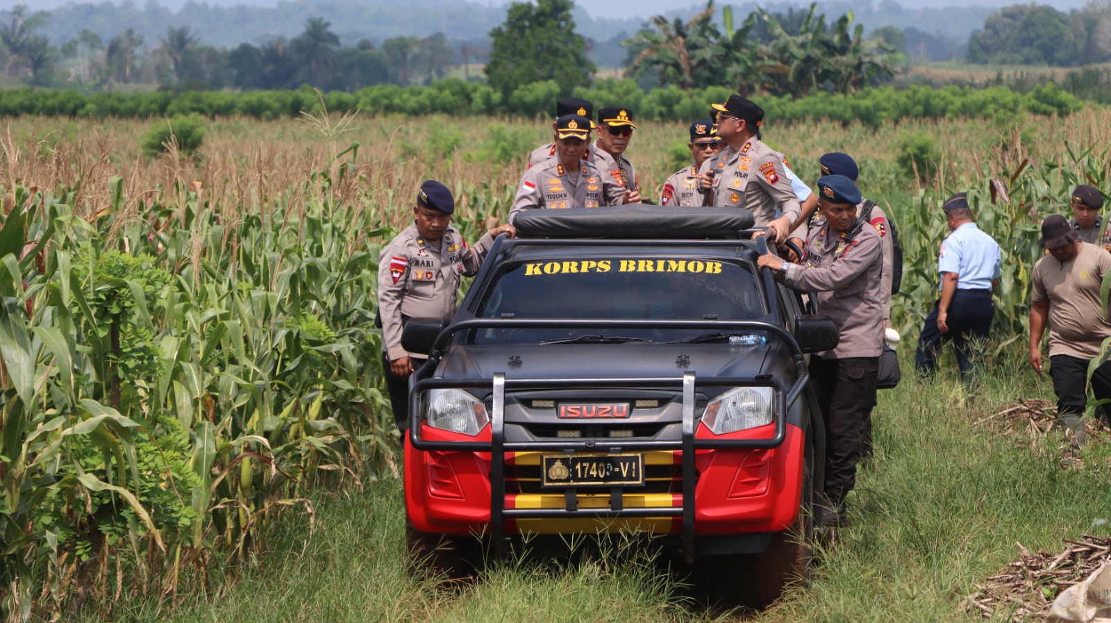 Kapolda Kalbar Tinjau Lokasi Panen Raya Jagung Serentak Tahap II dan Pabrik Pengolahan Jagung di Bengkayang