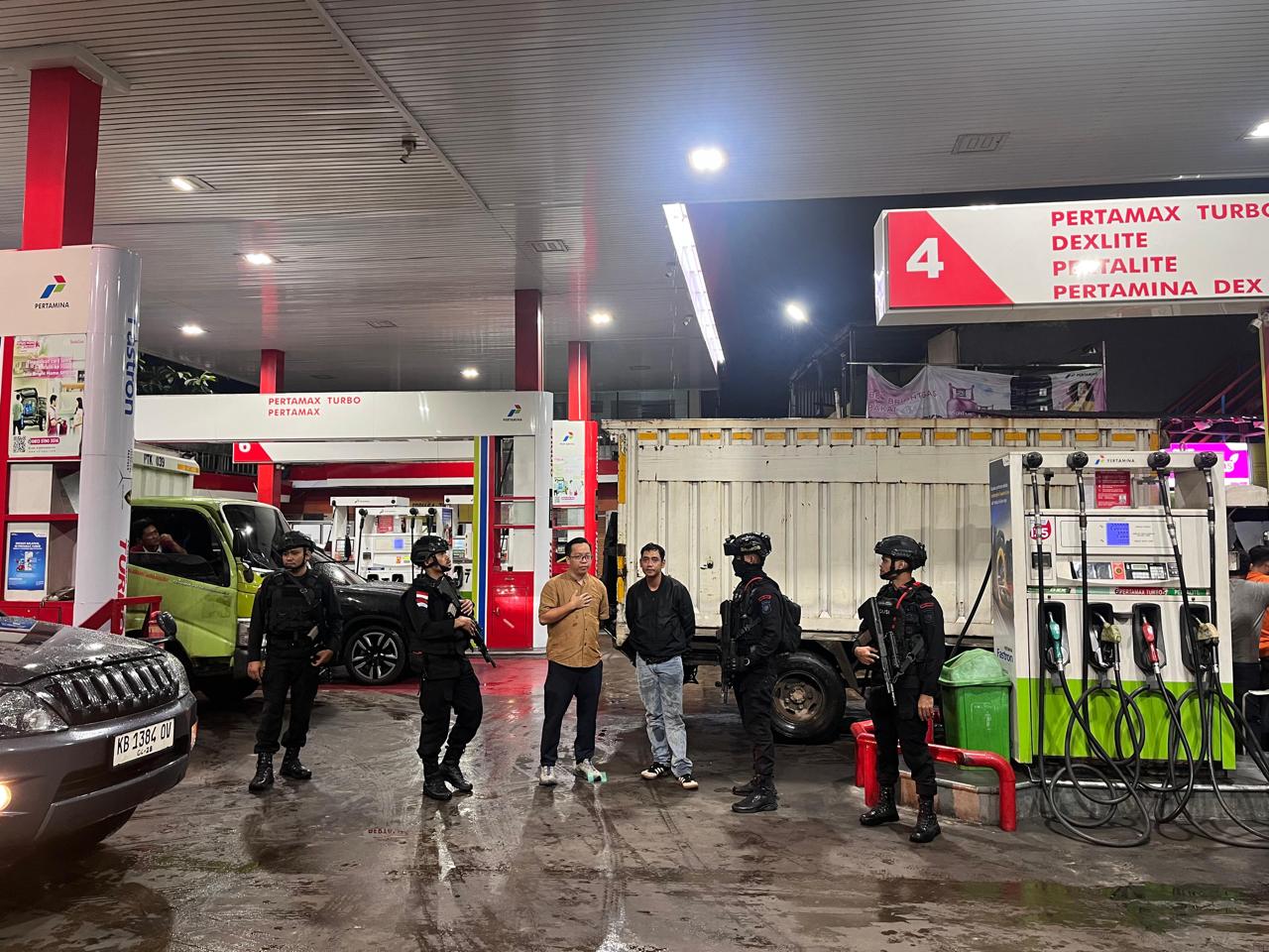 Satbrimob Polda Kalbar Gencarkan Patroli Operasi Anti Premanisme di Pontianak