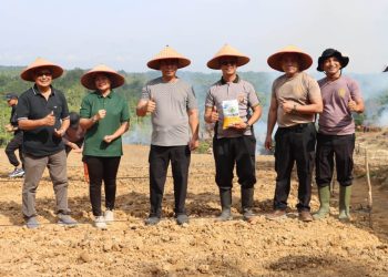 Polres Sanggau Tanam Jagung Hibrida, Wujud Nyata Dukung Ketahanan Pangan Daerah
