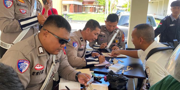 Tertib Berlalu Lintas! Polda Kalbar Jaring 30 Pelanggar di Hari Kedua Operasi Patuh