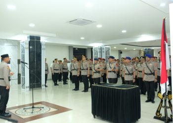 Kapolda Kalbar Pimpin Upacara Serah Terima Jabatan Pejabat Utama dan Kapolres Jajaran