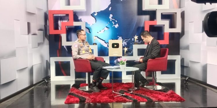 Sosialisasikan Operasi Patuh Kapuas 2025, Ditlantas Polda Kalbar Hadiri Talkshow Televisi Lokal