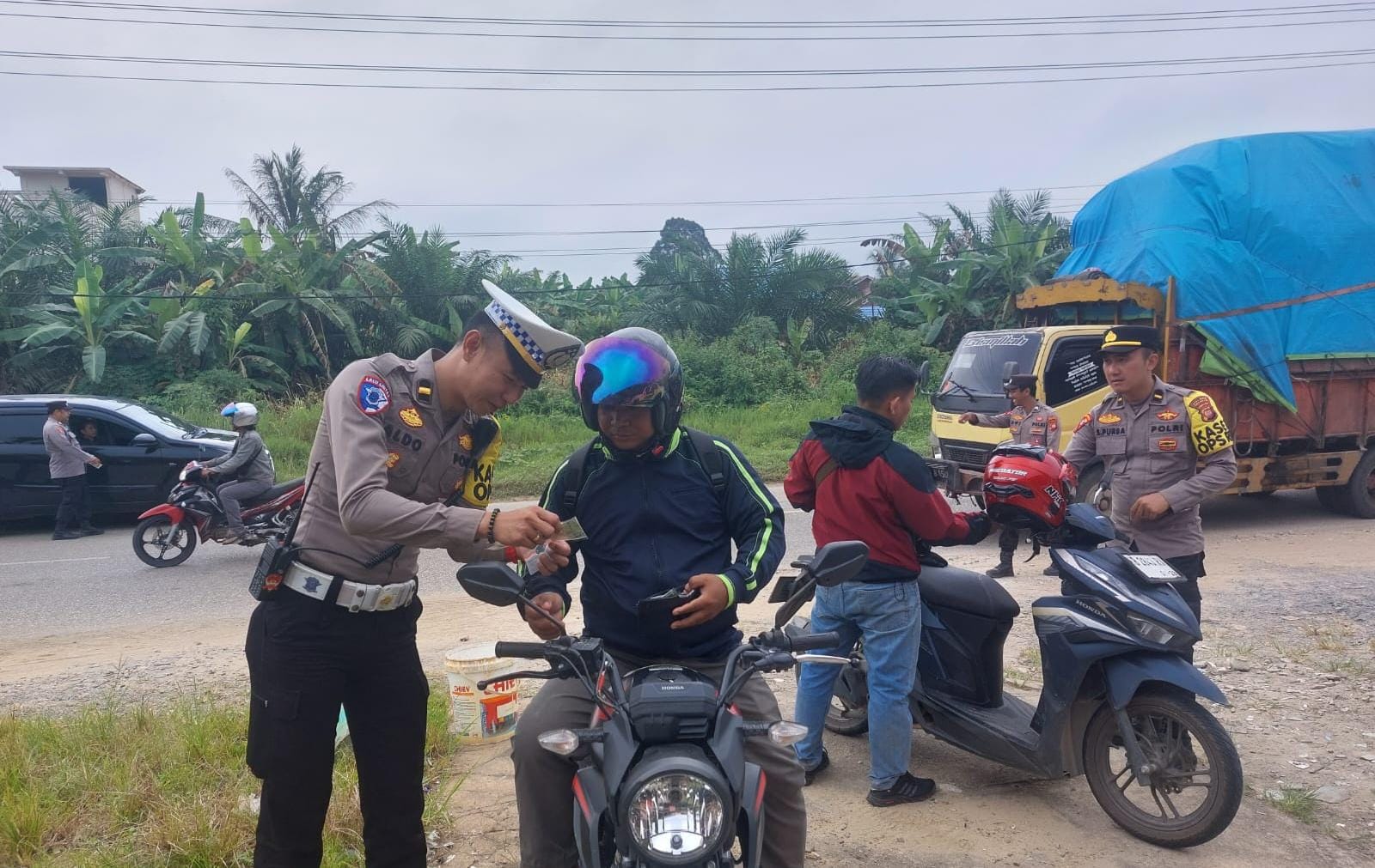 Operasi Patuh Kapuas 2025 di Sekadau, Polisi Tindak Puluhan Pelanggar Lalin