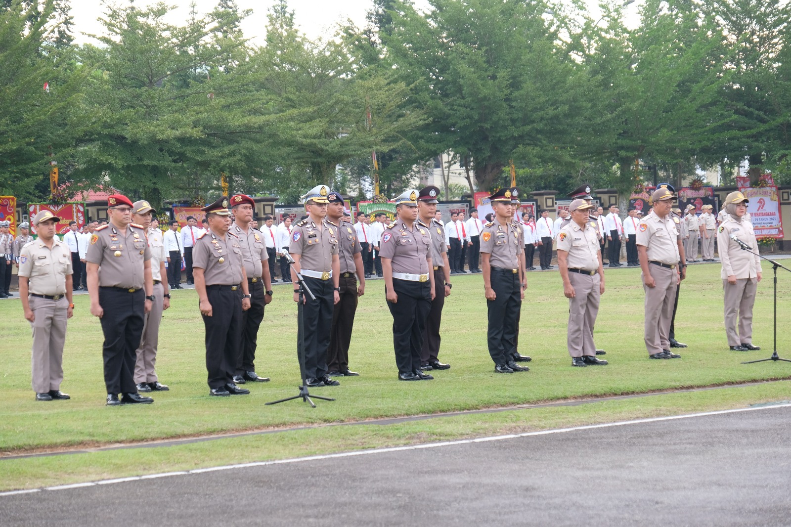 923 Personel Polda Kalbar Naik Pangkat, Kapolda: Ini Momentum Kebanggaan Keluarga