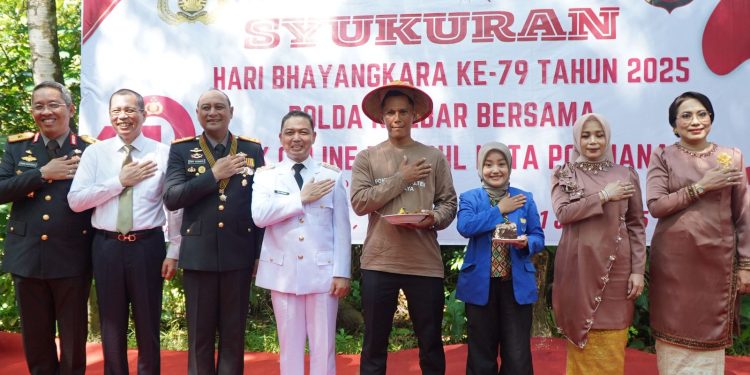 Kapolda Kalbar Gelar Syukuran HUT Bhayangkara ke-79 Bersama Ojol dan Pekerja PHL di taman Sylva Untan dan 9 Titik lainnya