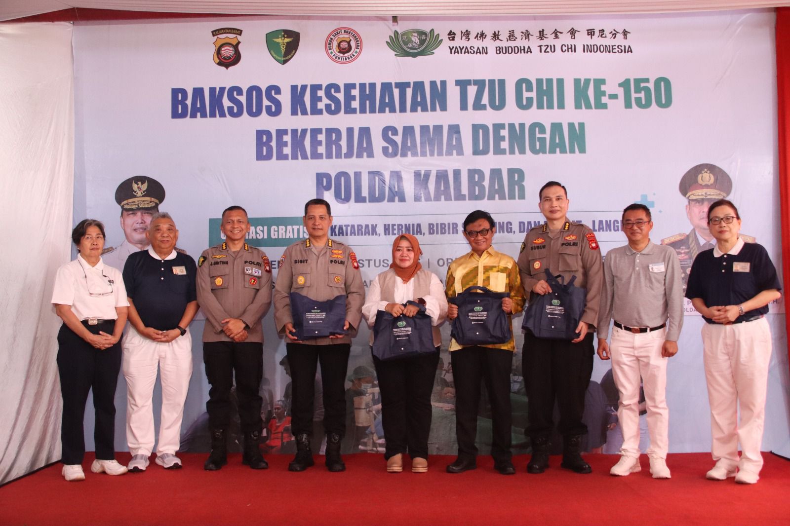Polda Kalbar Gelar Bakti Sosial Kesehatan ke-150 Bersama Yayasan Buddha Tzu Chi Indonesia Wujud Kepedulian Nyata terhadap Kesehatan Masyarakat Kalimantan Barat