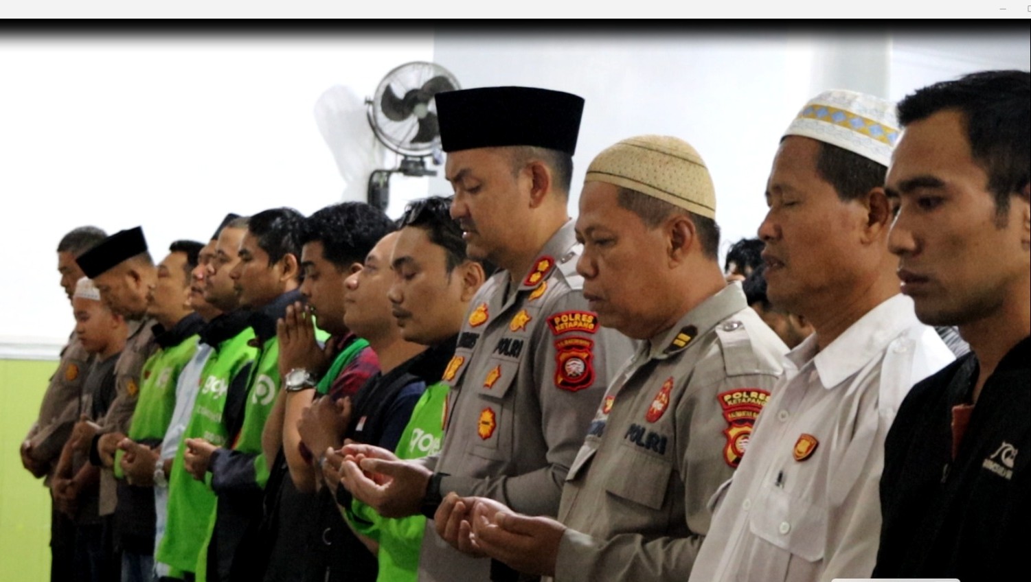 Kirim Doa Untuk Affan Kurniawan, Polres Ketapang Bersama Komunitas Ojol Gelar Sholat Ghaib