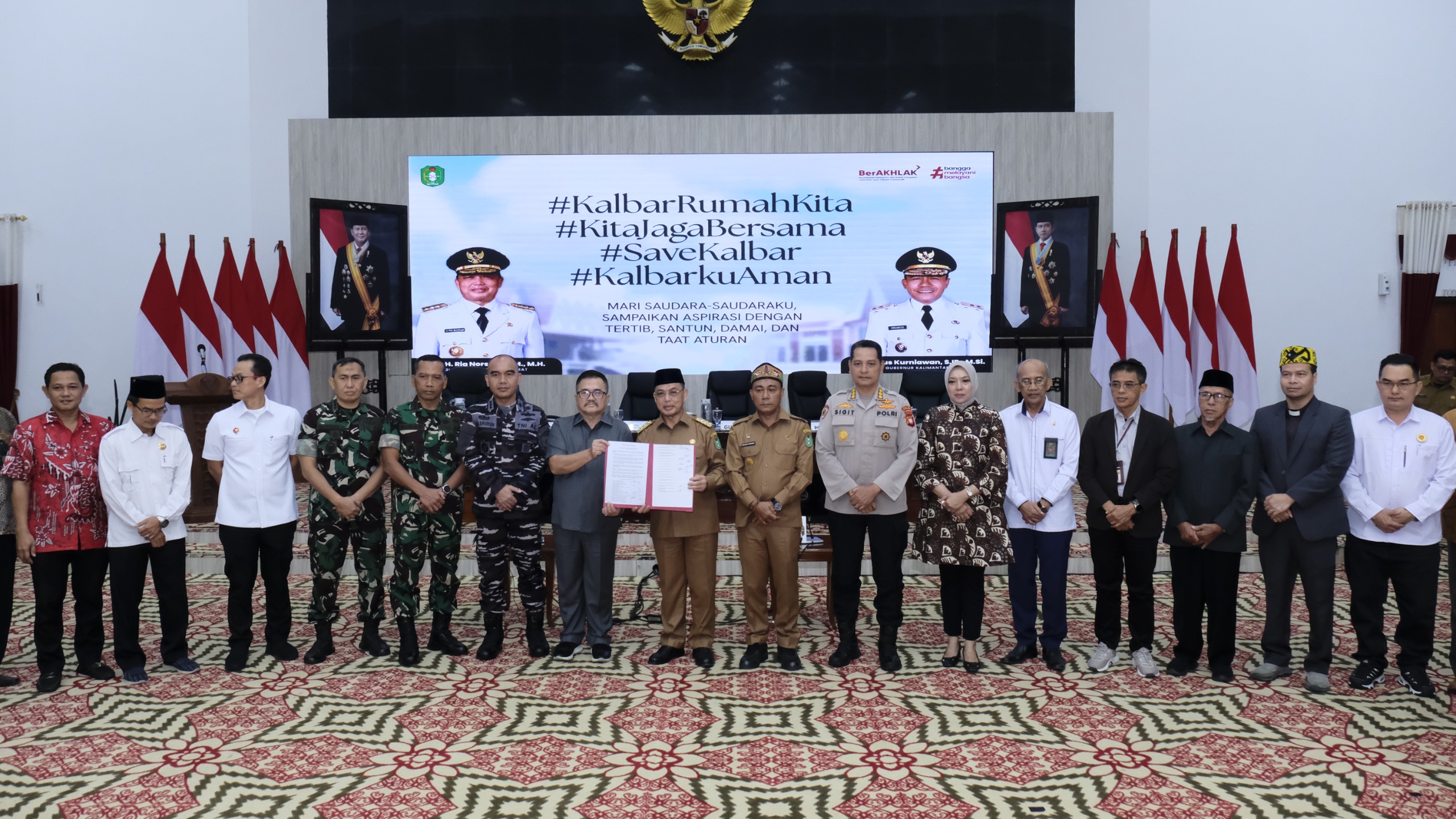 Polda Kalbar Hadiri Pertemuan dan Doa Bersama Elemen Masyarakat, Perkuat Sinergi Antisipasi Situasi Terkini di Kalbar