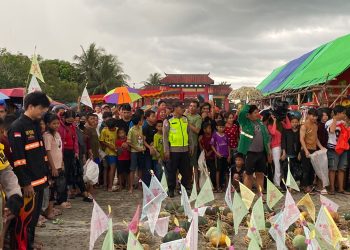 Ritual Sakral “Chit Gwee Pua” Tarik Perhatian Ribuan Warga, Polres Kubu Raya Gelar Pengamanan
